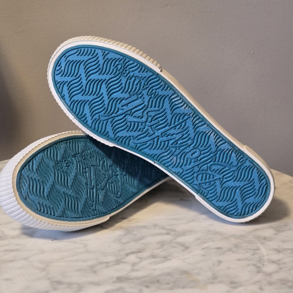 BLOWFISH Malibu Womens White Canvas Sneakers Size 7 LIKE-NEW - Picture 14 of 14